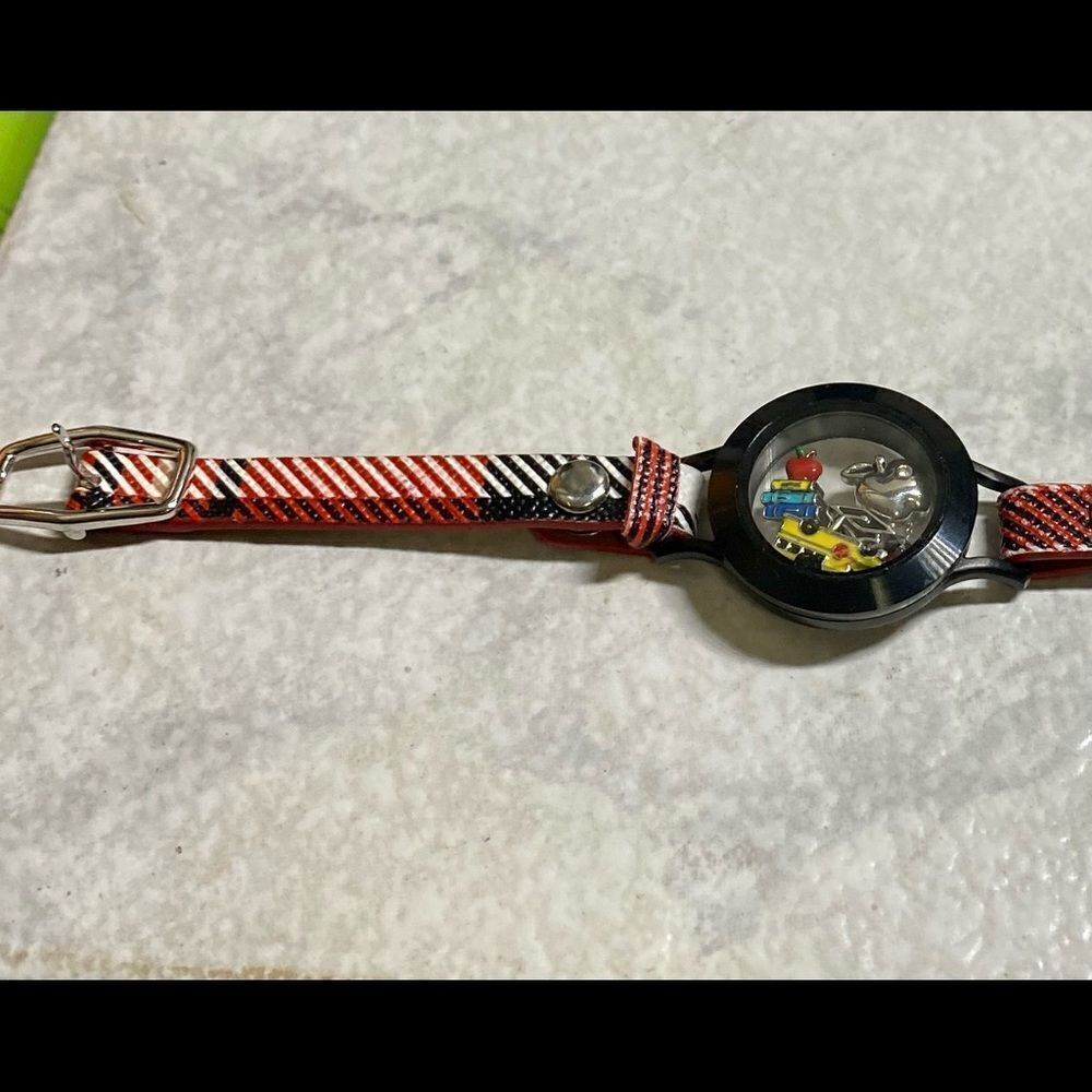 ORIGAMI Owl wrap bracelet - Picture 4 of 4
